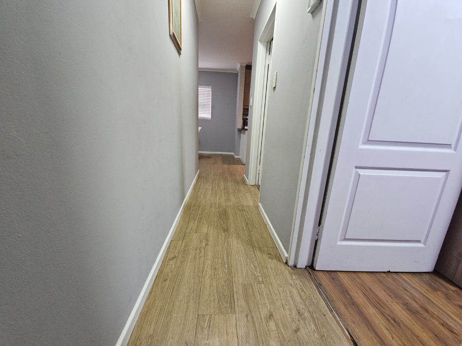 2 Bedroom Property for Sale in Ottery Western Cape